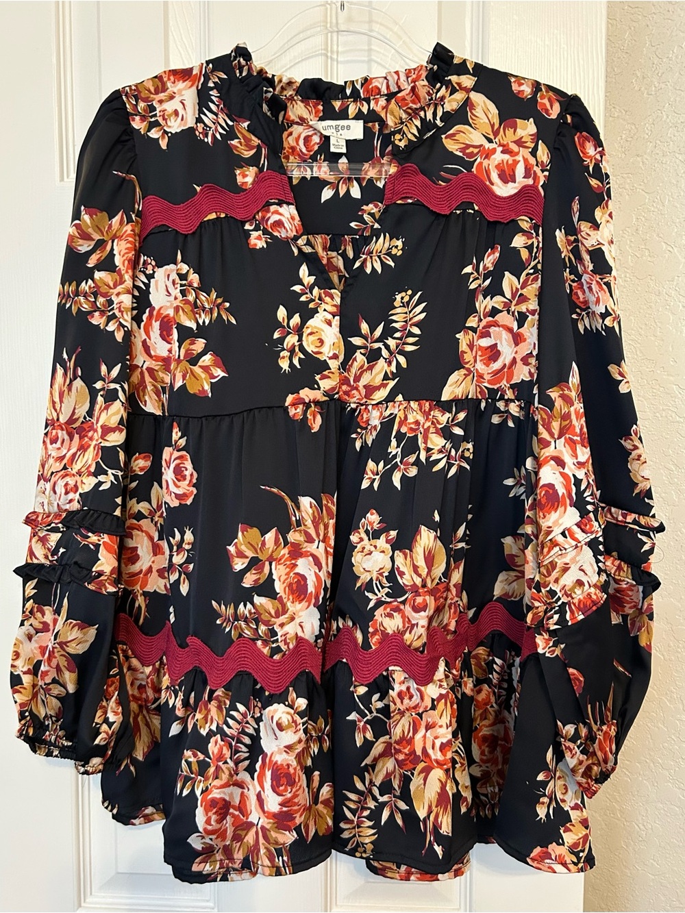 Umgee Black Floral Tiered Ruffled Long-Sleeve Tunic with Burgundy Trim